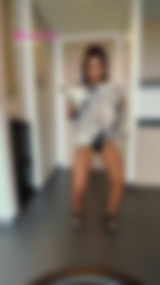 Opps! I dropped my pillow. Sorry but not sorry  🙈🙈🙈 #pillowtalk #pillowfight #dance TikTok Porn