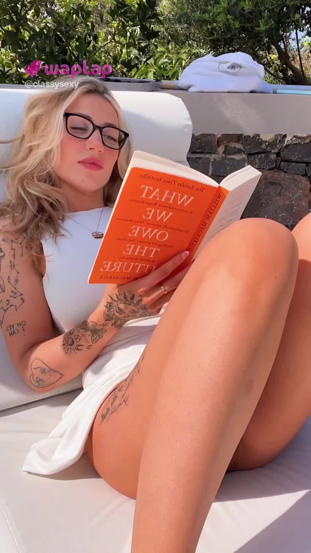 Real baddies read books 📚🤓 TikTok Porn