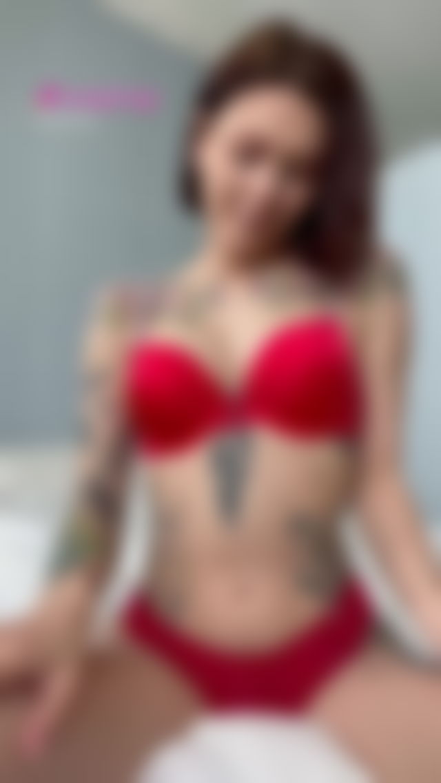 Dark temptation: inked curves 👑 Tatted beauty with a fiery touch — discover me onOnlyFans! 🔗#brunette #tattoo TikTok Porn