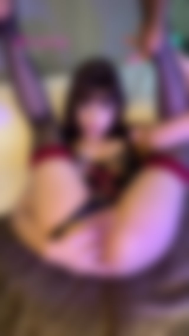 Lying back with my legs raised on full show for you 💦 full tease on Onlyfans #fingering #anal #stockings #glasses TikTok Porn
