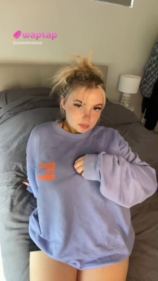 Pause game? #busty #sfw TikTok Porn