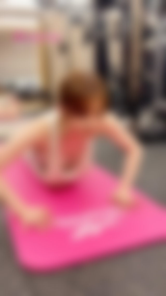 love a little slip. #nipslip #gym #gymgirl TikTok Porn