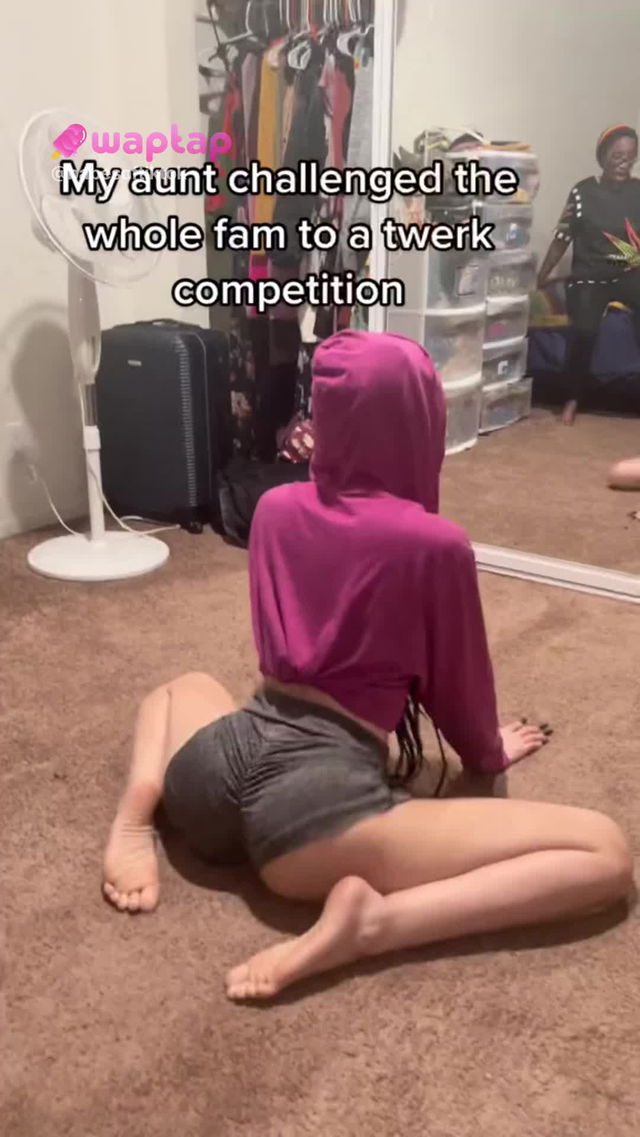 Aunt is too stunned to speak! #tiktok #trapbunniebubbless #twerking #jiggling TikTok Porn