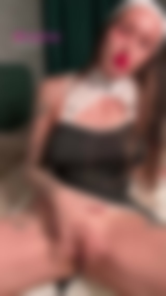 She squirts like a fountain 😮💦 #squirtmachine #sexyAF #modelgirl TikTok Porn