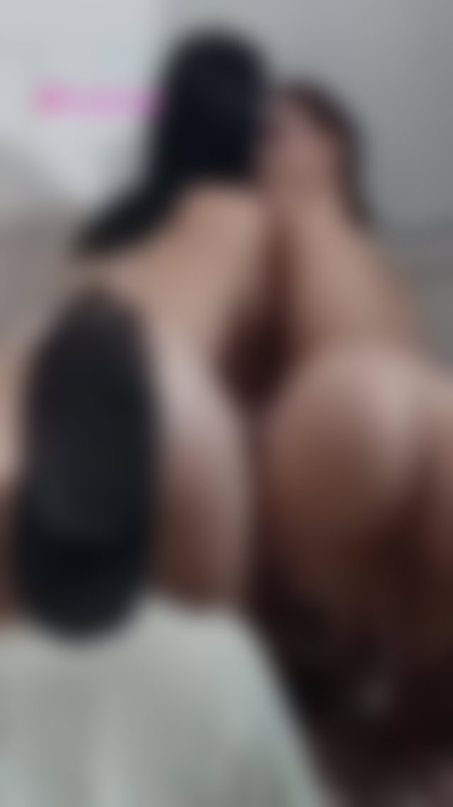 Preparing the horny pussies of my study partners before being deliciously fucked. 😈 #threesome #luckyguy #pussyeating TikTok Porn