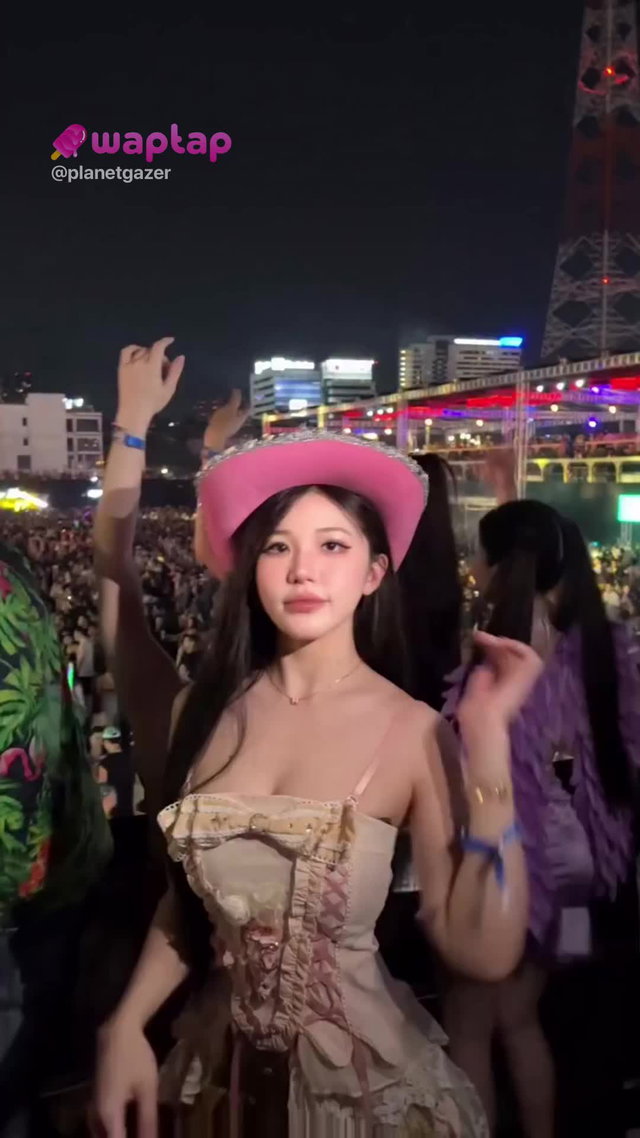 A woman of culture. #asian #party TikTok Porn
