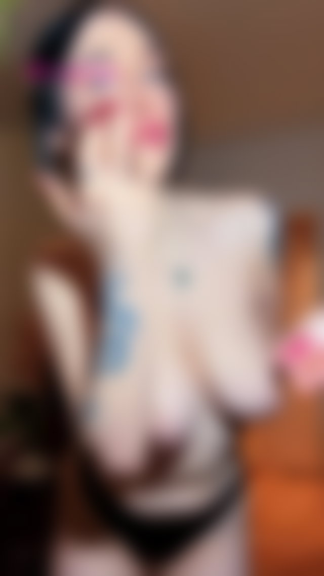 Sexy brunette with big natural boobs. sub onlyfans #bigboobs #brunette #nsfw #onlyfans TikTok Porn