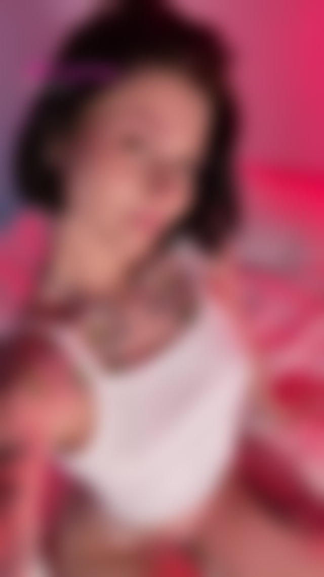 Brunette beauty with an edge you’ll feel 💋 Follow the fire — link in bio. TikTok Porn