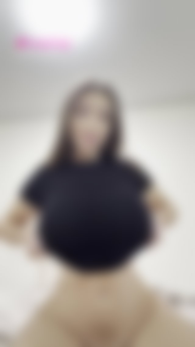 Good morning guys! #bigtits #titstok #flashingtits TikTok Porn