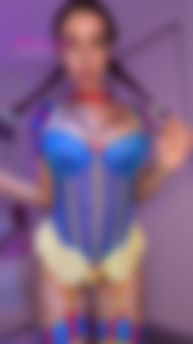 Snow White is waiting for her dwarf 🍎😈 #tiktits #cosplay #nipplepiercing TikTok Porn