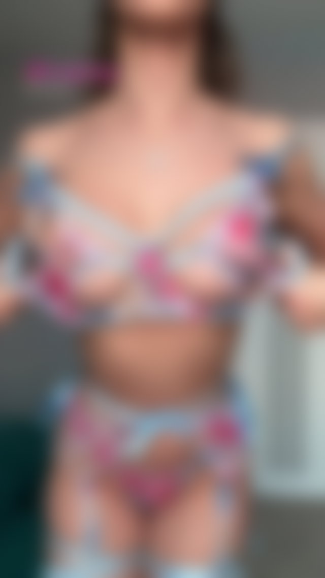 I'll be a very good girl... Will daddy spoil his girl? Check OF! 👑🔥👇 #amateur #lingerie #teasing TikTok Porn