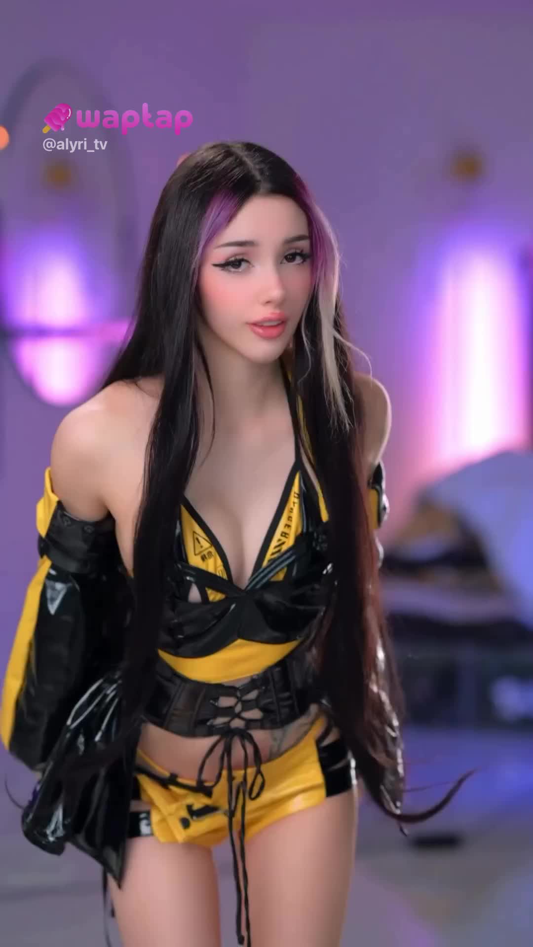 alyri_tv Who wants me to bring back the old egirl songs? | TikTok Porn  Video Waptap