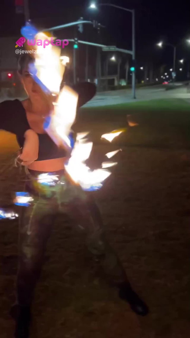 A lil fire fan flow ~ it’s been a while so I’m a little rusty but I still love how burn felt ✨💙 TikTok Porn