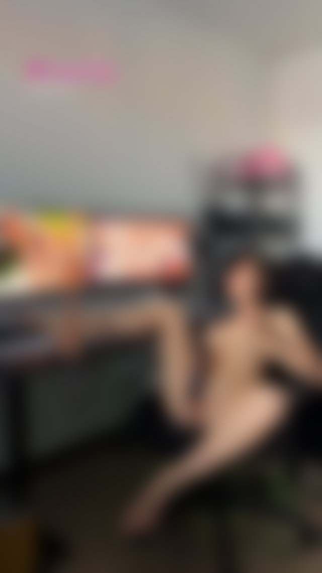 Masturbating to my own porn #masturbation #sologirl #orgasm TikTok Porn