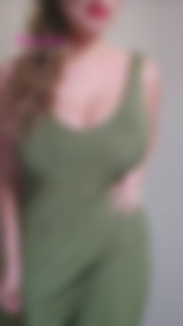 I love the way this dress sits on my all natural curves 🥵🌹 TikTok Porn
