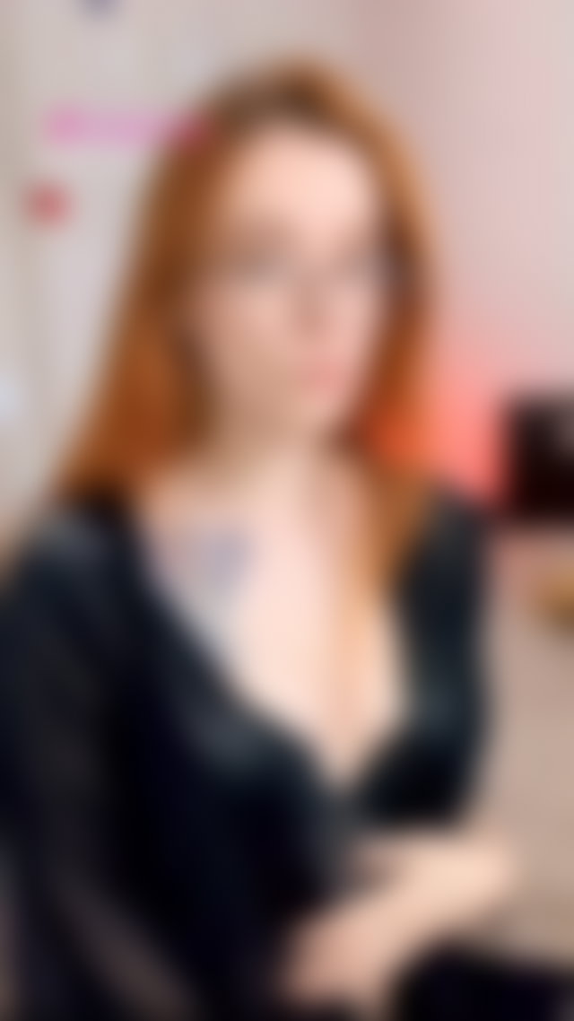 Watch as this nerdy girl hypnotize you! 🤓 #nerdy #redhead TikTok Porn