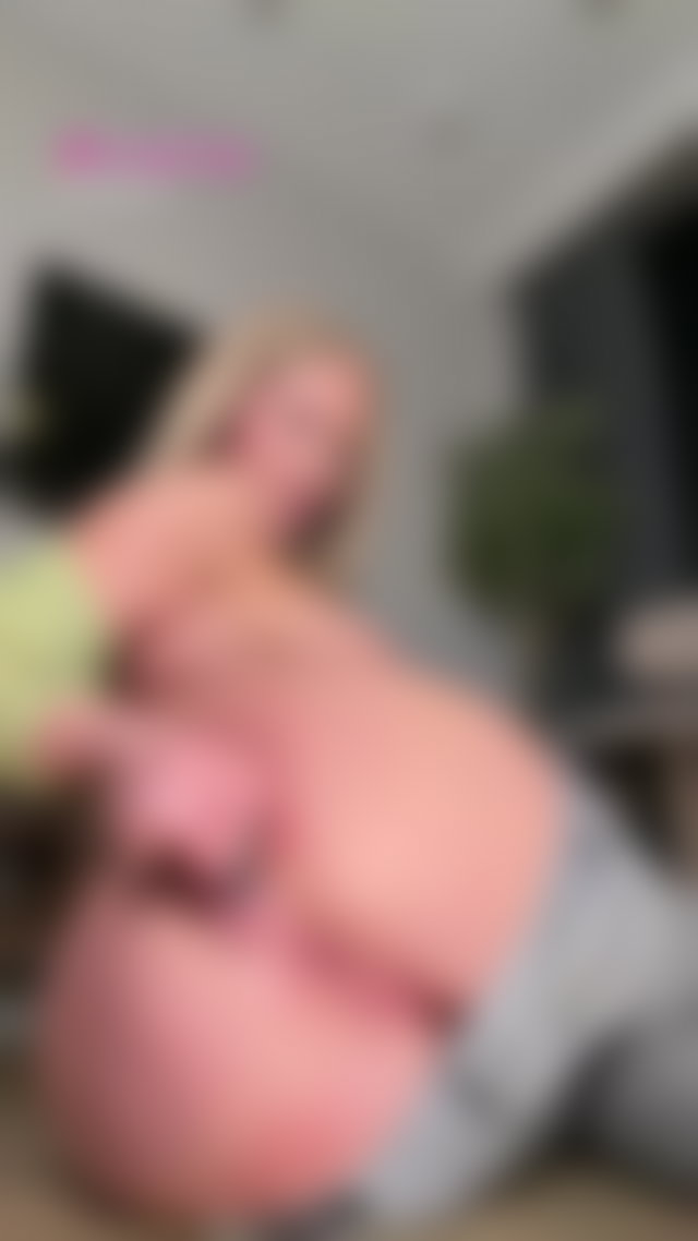 Thick ass spread wide with toy inside 😋 TikTok Porn