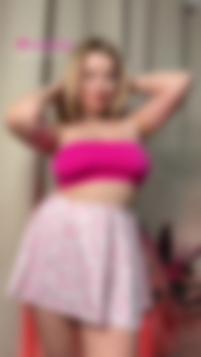 I'm not wearing panties today hehe 😅 #bigass #asshole TikTok Porn