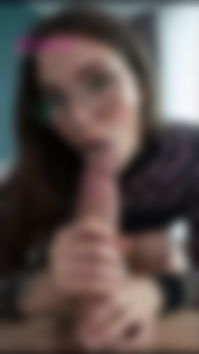 Just me and my favorite thick cock... taking it nice and deep, nice and sloppy 😈 Drooling everywhere while I worship every inch #Blowjob #Deepthroat #SloppyHead #slutty #bigdick TikTok Porn