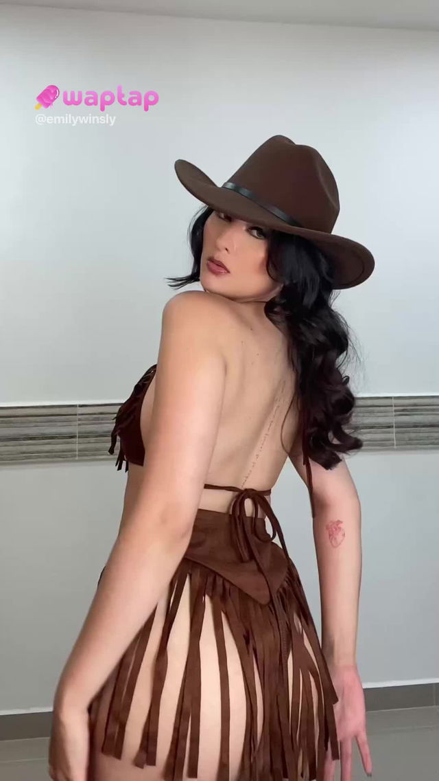 I need a #cowboy to spank me 🍑😈 #ass #latina #cowgirl TikTok Porn