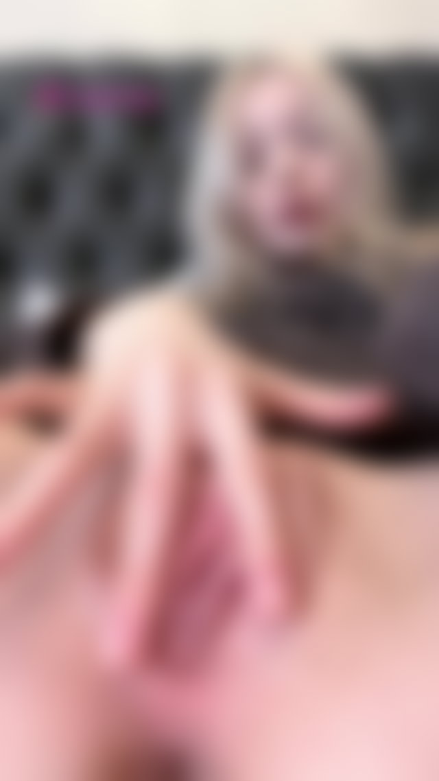Im so wet you can hear me squish when I move 😇 TikTok Porn