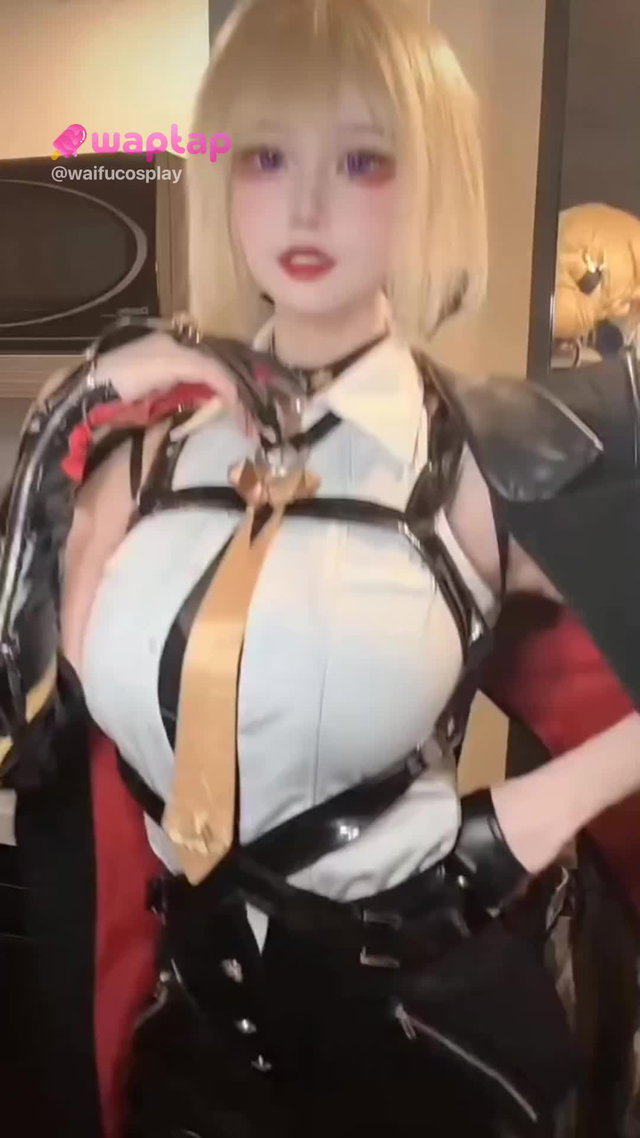 Cosplay evelyn #cosplay #cosplayer #bigtits TikTok Porn