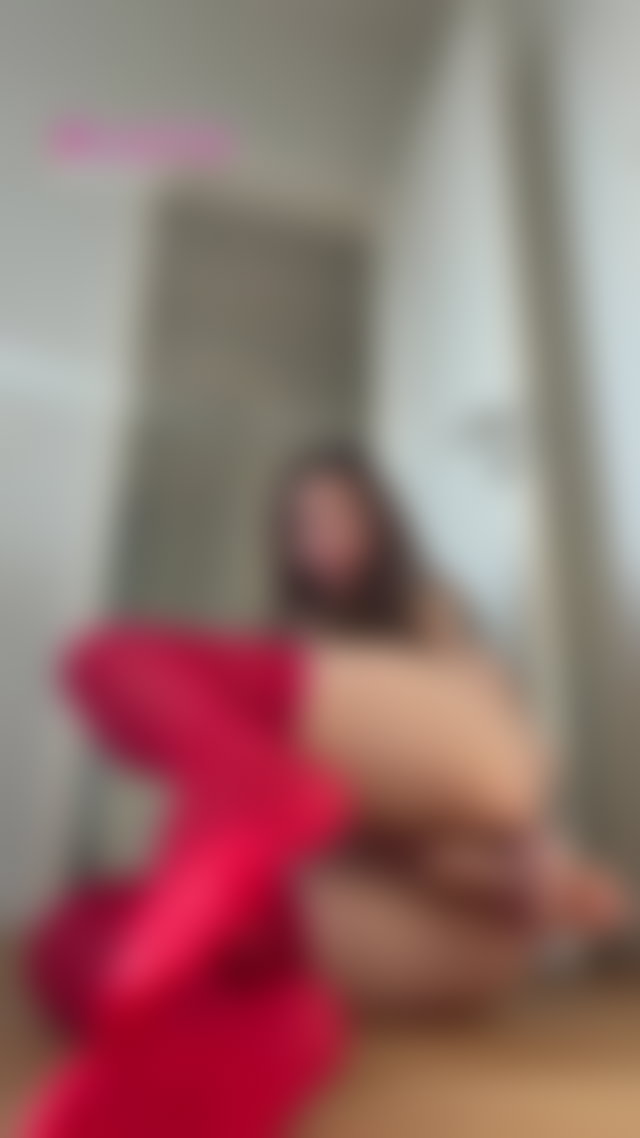 Thick ass lifted high, fingers sliding deep 🤤 #leakedonlyfans TikTok Porn