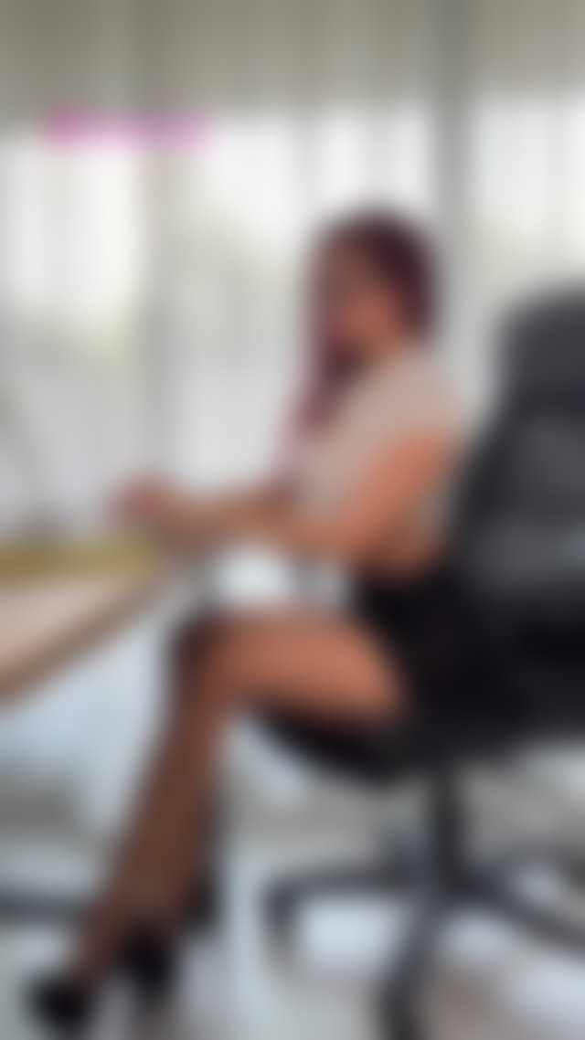 Yes, boss? 🤍🖤🍒 #onlyfans #tiktits #office #sexygirl TikTok Porn