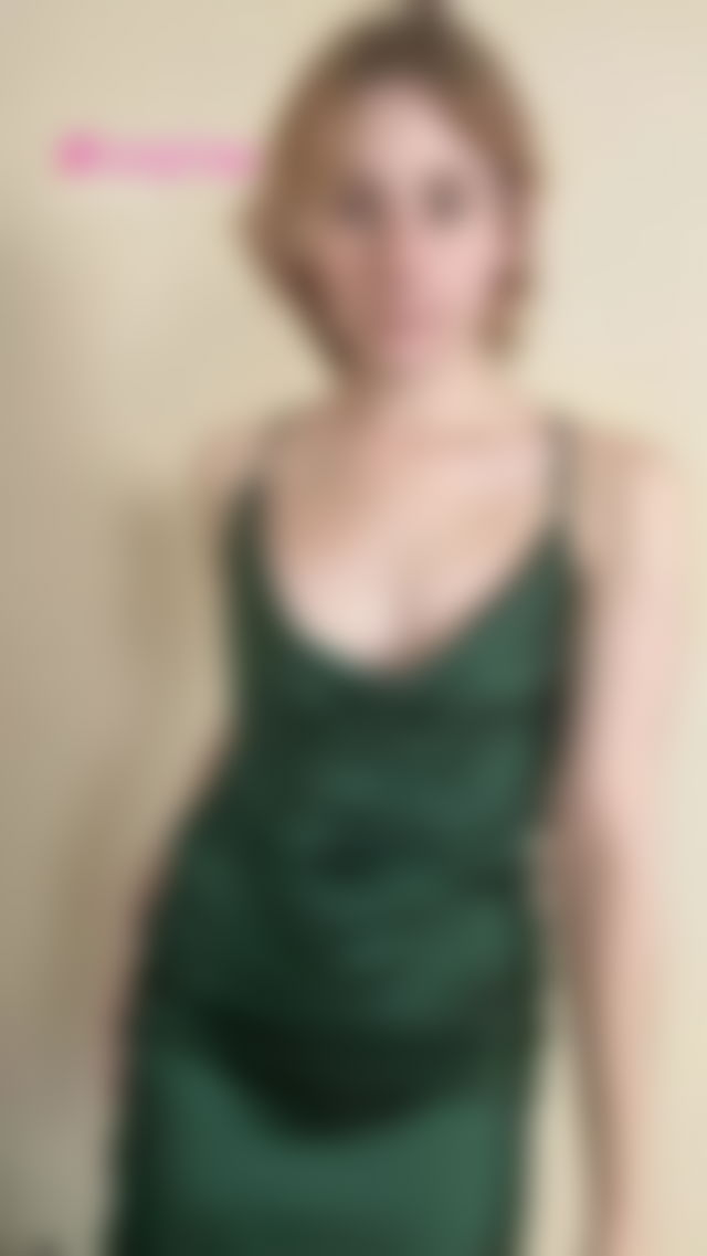 Just a little dance turned into a full tease. Now I’m topless… and tempted 😇🔥 #blonde #smalltits #teasing TikTok Porn