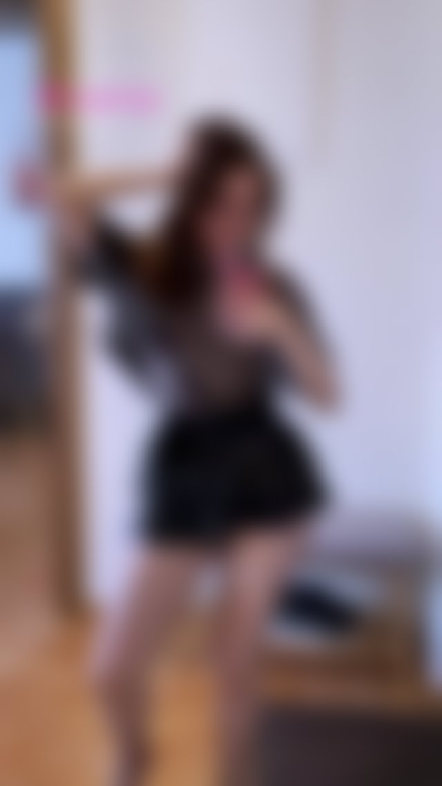 I'm a cute alt girl with a juicy ass🍑 Wanna see what I can do in my exclusive videos on my FREE OF?🥵 #altgirl #petite #teen TikTok Porn