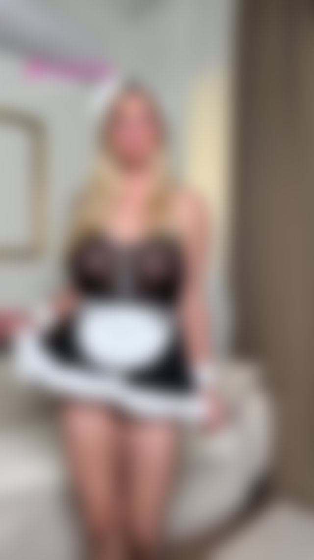 Bad maid asking for your attention 🔥 #maid #solo #blonde #nude #bigtits TikTok Porn